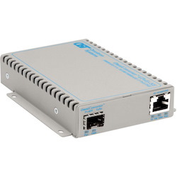 OmniConverter SE 10/100/1000 PoE+ Gigabit Ethernet Fiber Media Converter Switch RJ45 SFP