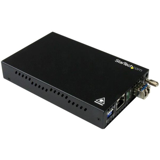 StarTech.com Gigabit Ethernet Copper-to-Fiber Media Converter - SM LC - 20 km - Ethernet Media Converter - GbE Converter