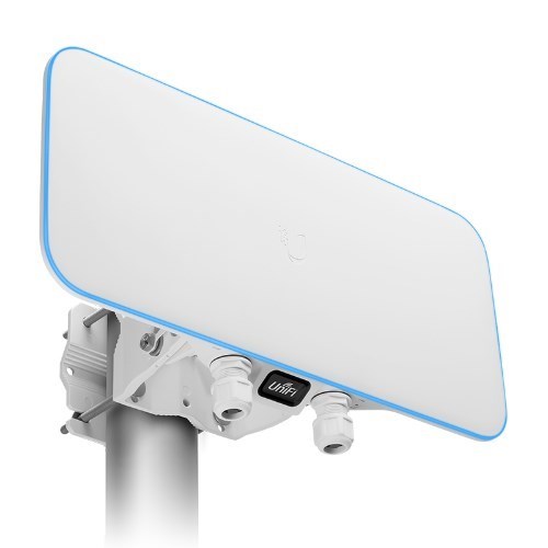 Ubiquiti UniFi XG BaseStation - 1,500 Client Capacity, 10 GBPS, Beam-Forming Ip67 Wi-Fi BaseStation