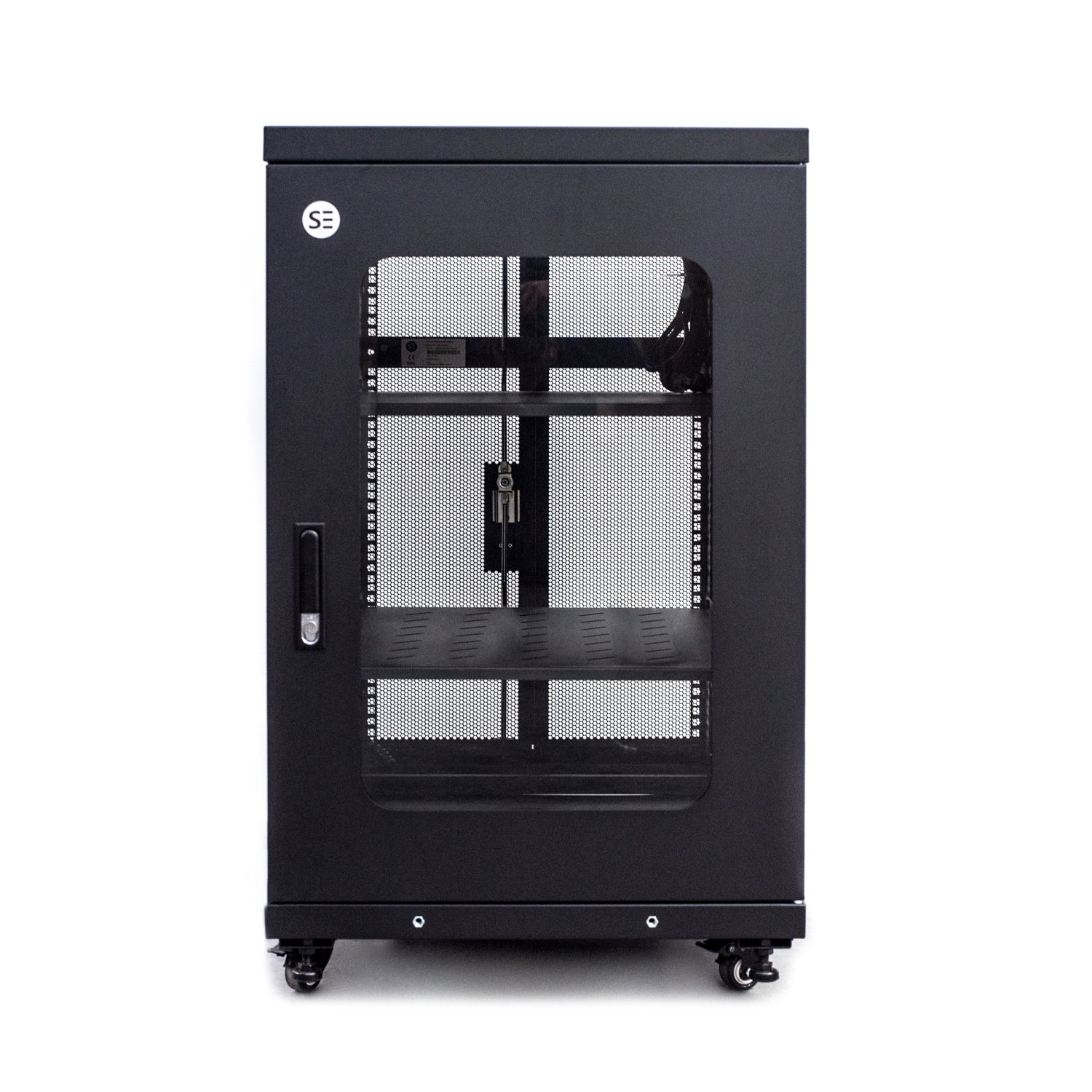 Serveredge 18Ru Fully Assembled Free Standing Server Cabinet - 600W X 600D X 988HIncludes:Lockable Front Glass DoorLockable Dual Rear Mesh DoorsLockable Side Panels1 X 8 Way Pdu1 X 2 Way Roof Mount Fa