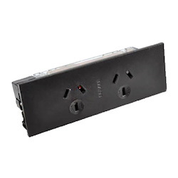 Elsafe Oe Elsafe: Qikfit Dual Auto Switched Power Outlet - 2 X Gpo: Black