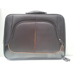 8Ware Standard Notebook Carry Bag With Metal Frame For 15.4''